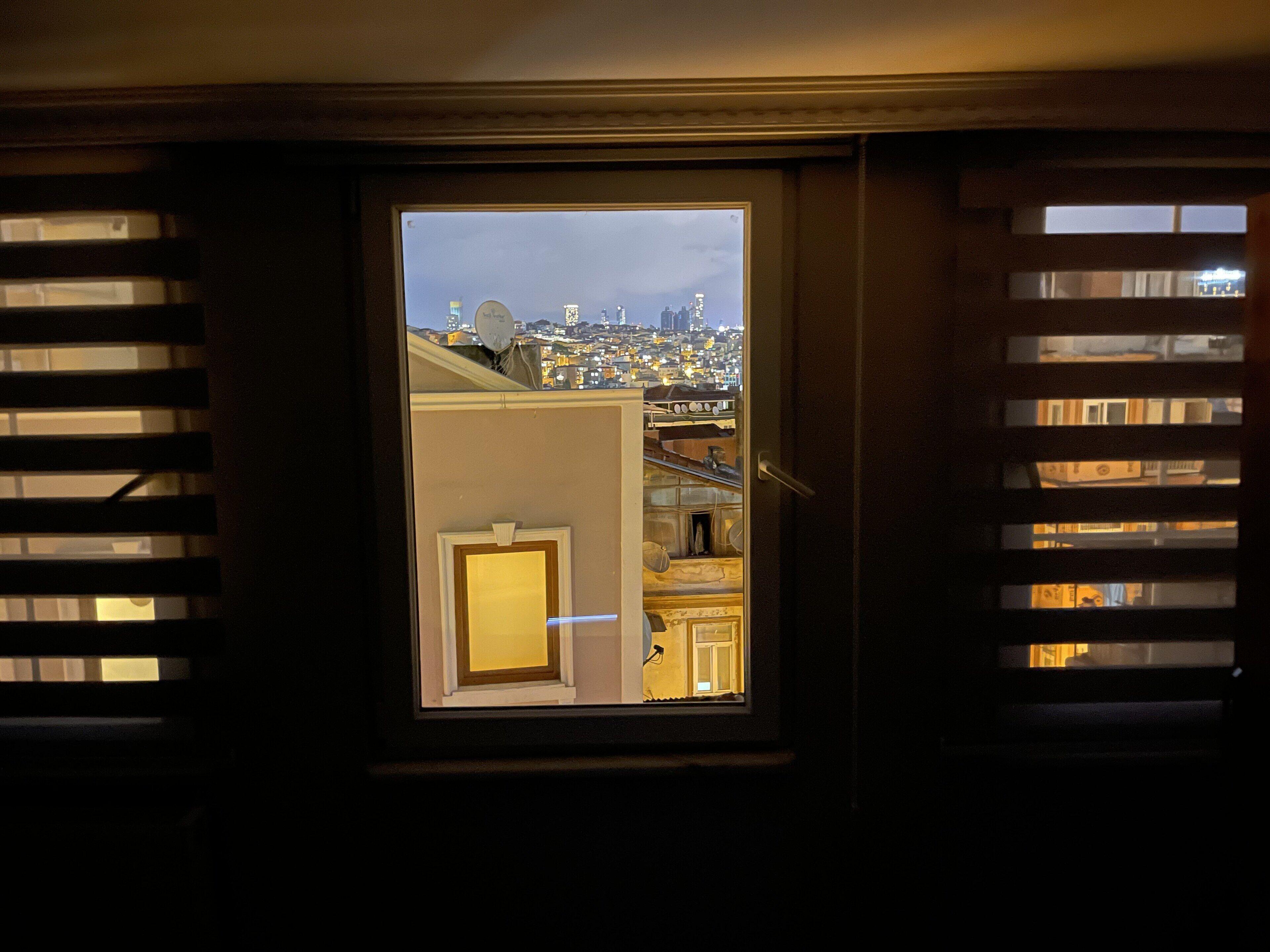 Taxim Starlight Hotel - Istanbul — Photos 1